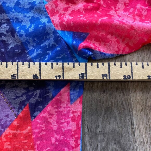 NWT Creation Rainbow Colorful Tee Shirt Size Small - Picture 6 of 7